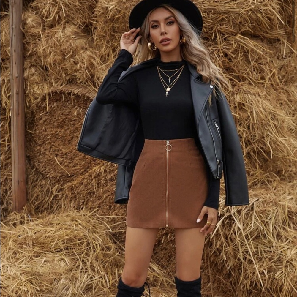 Corduroy zipper front mini skirt